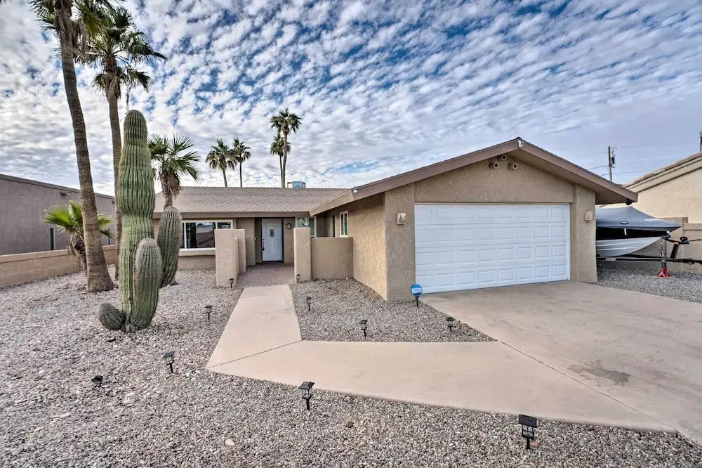 2 Mi to Dtwn: Lake Havasu City Oasis w/ Pool
