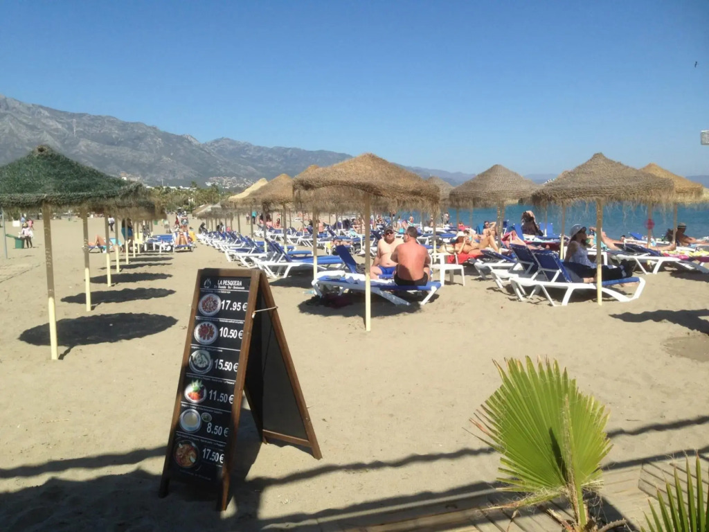 29736 - Beachside Apartment