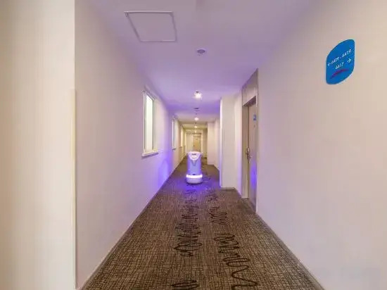 HanTing Hotel (Shanghai Xizang North Road Subway Station)