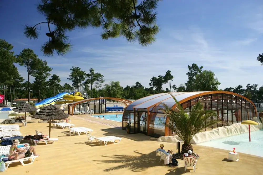 Bungalow With 3 Bedrooms in La Tremblade, With Shared Pool and Furnished Terrace - 2 km From the Beach