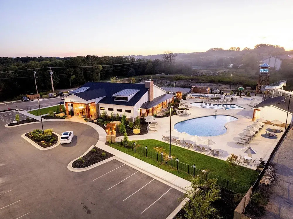 Grand Crowne Resort