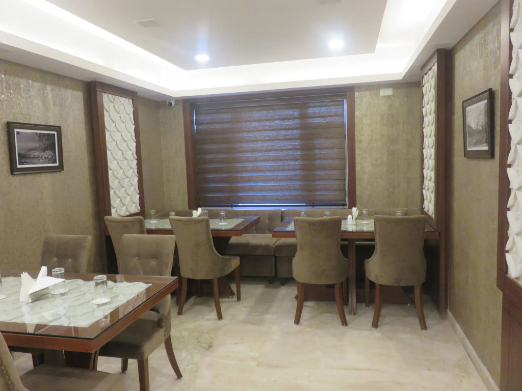 Clarks inn srinagar