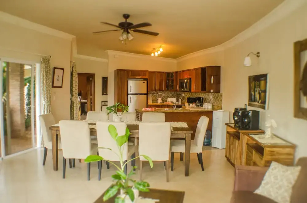 Well Furnished w Private Pool, BBQ & Palapa Bar