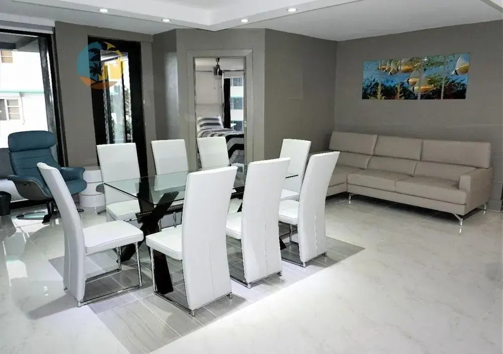 Luxury Beach Resort - HORA RENTALS