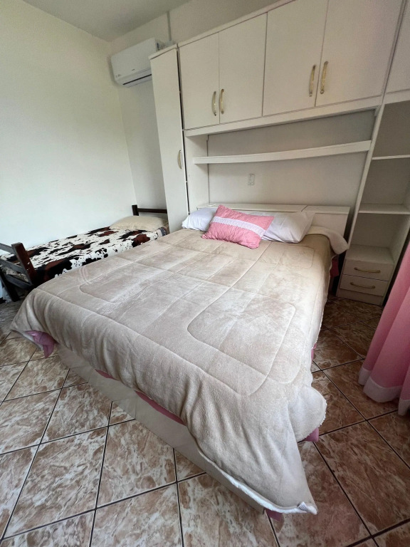 Casa Para Veranear Com Piscina, 5 Quartos, Avenida Da Praia, Balneário Piçarras