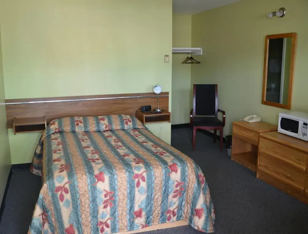 Coachman Inn