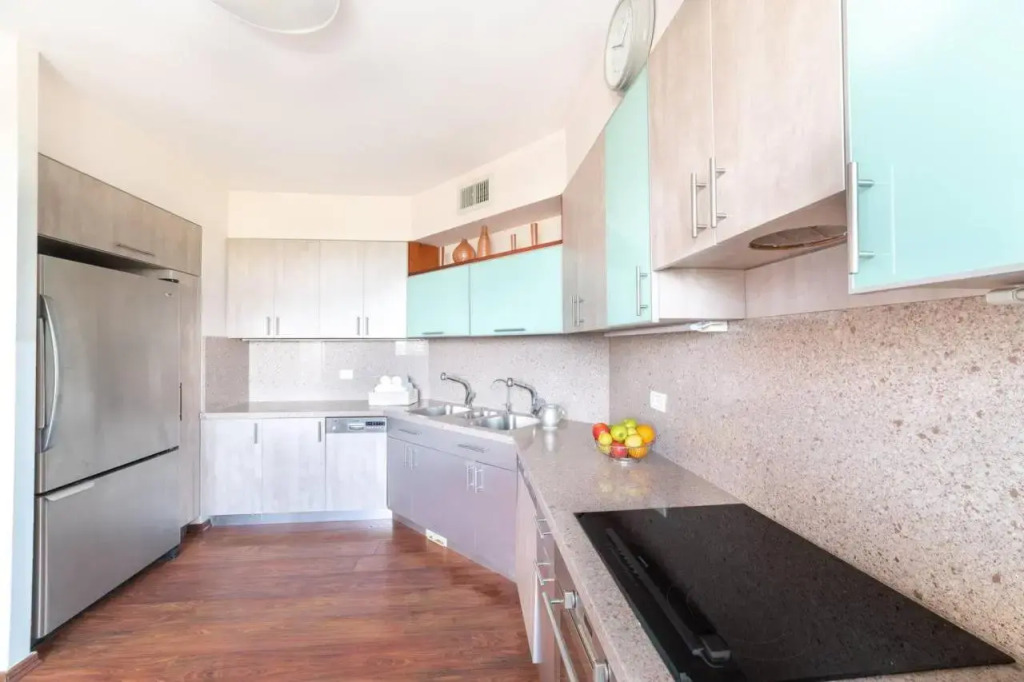 Art Apartment In Mamila - Art & View