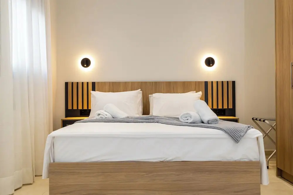 RAFKON Luxury Apartments - Myrina