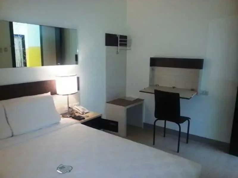 Go Hotels Plus Mandaluyong