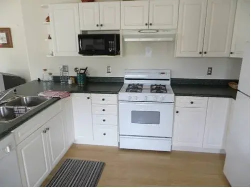 Bedwell Place Guest House