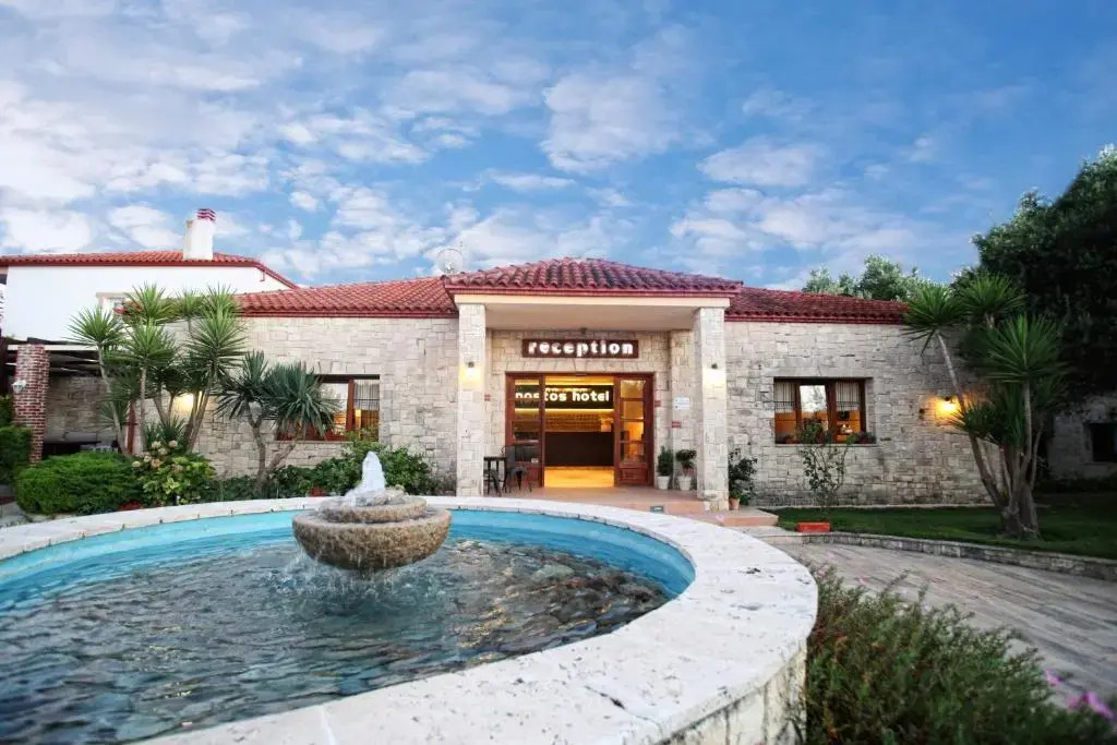 Nostos Hotel