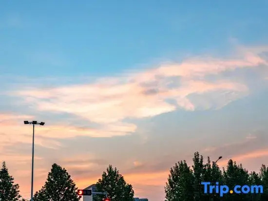 Jinyi Hotel (Zhengzhou High-tech Vanke Plaza & Zhengzhou University Branch)