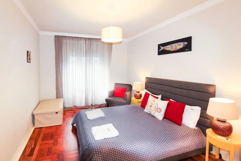 Cruz Apartments