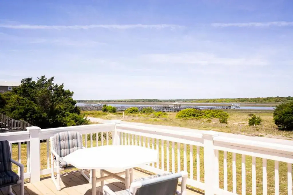 Shorebird by Oak Island Accommodations