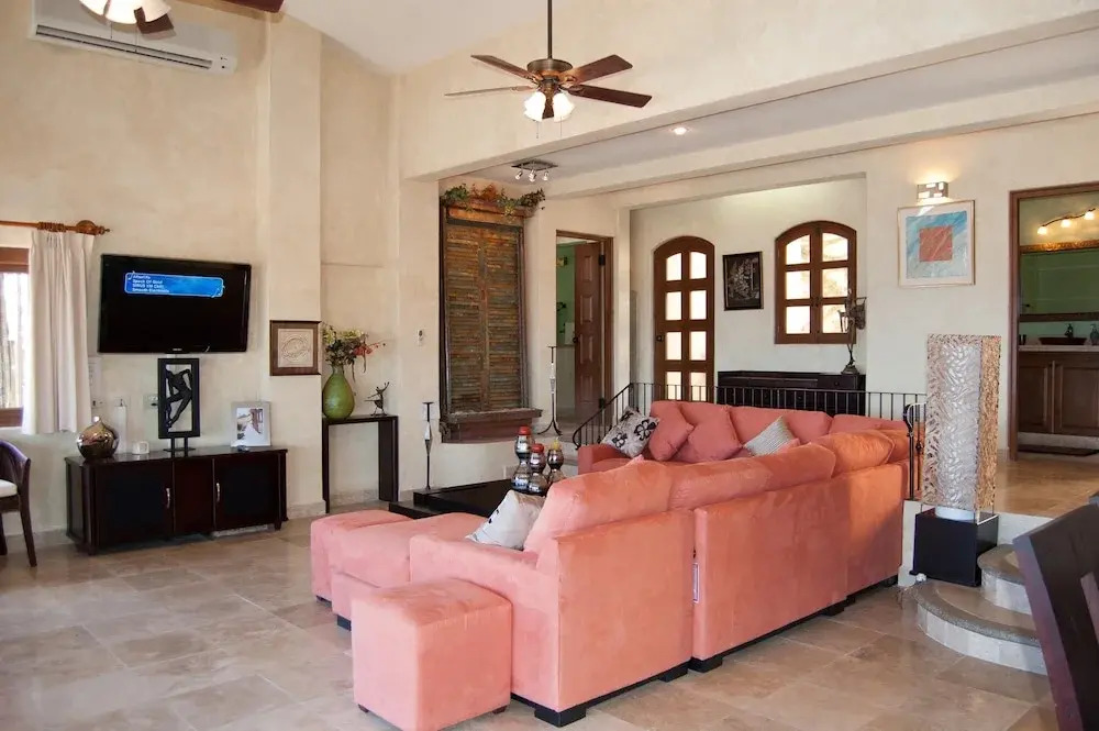 4 BR Villa Near Los Cabos' Best Surfing: Villa Vista del Mar