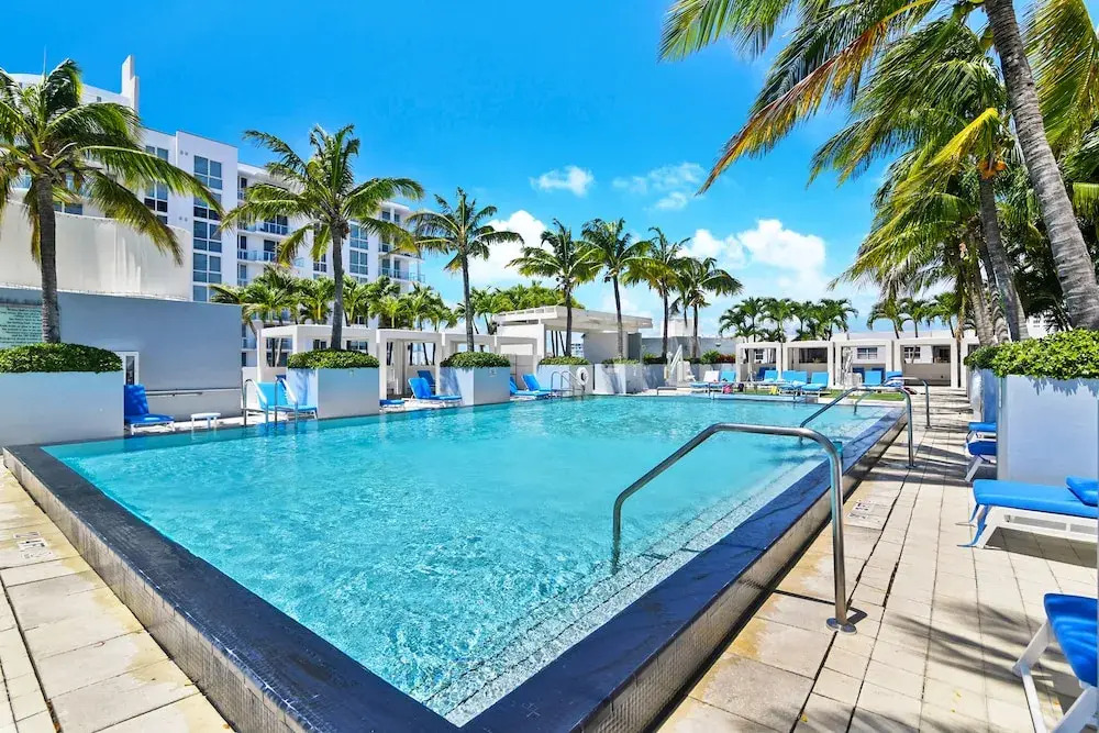 OneLuxStay at W Residences