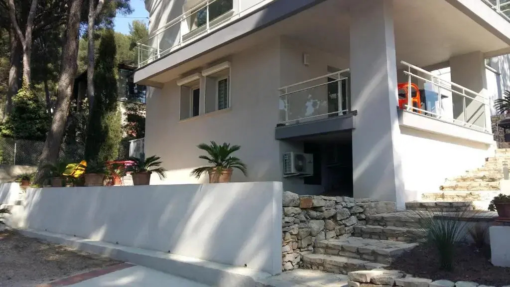 Villa Bobnell