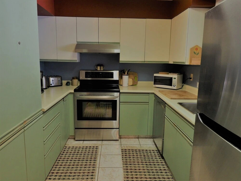 Holiday Hide Away 1