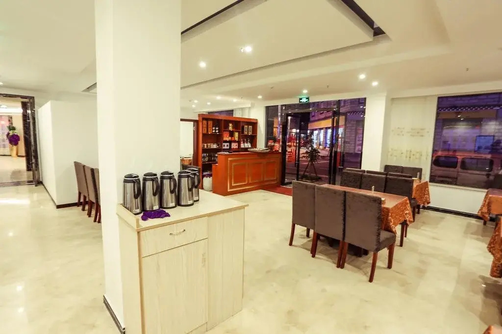 Ukelai Hotel
