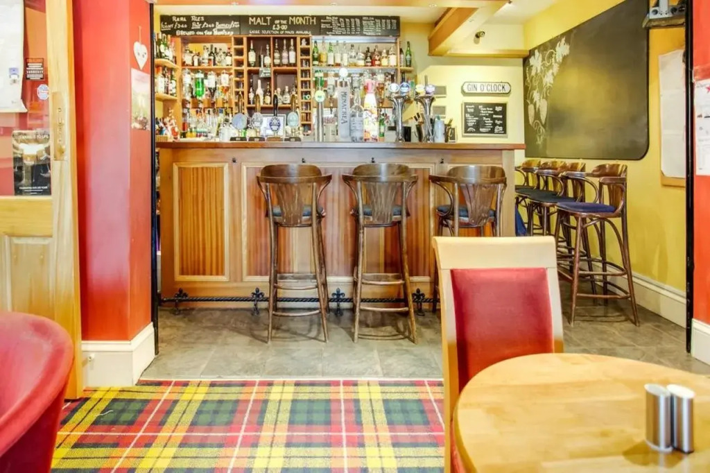 OYO Glenpark Hotel, Ayr Central