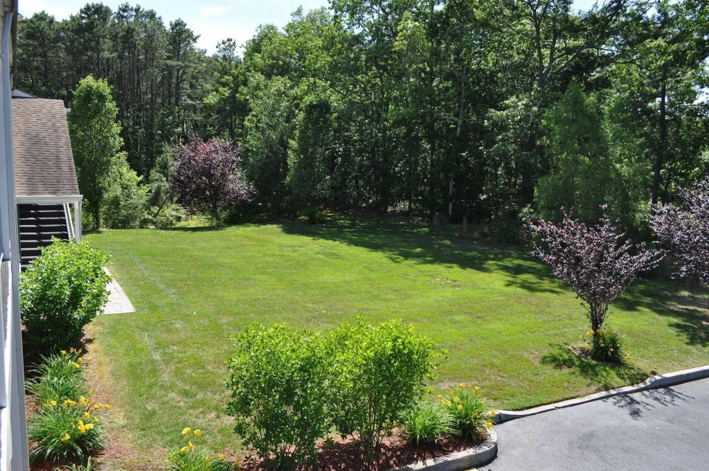 Atrium Inn & Suites
