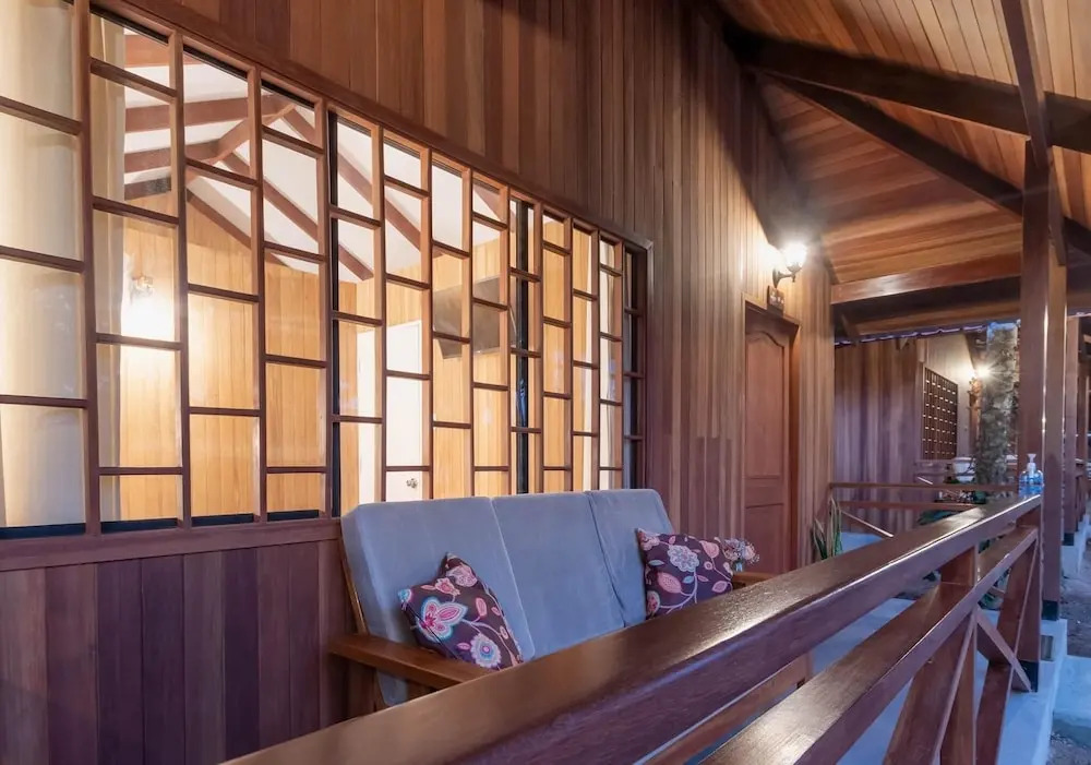 WAKAYA ECOLODGE