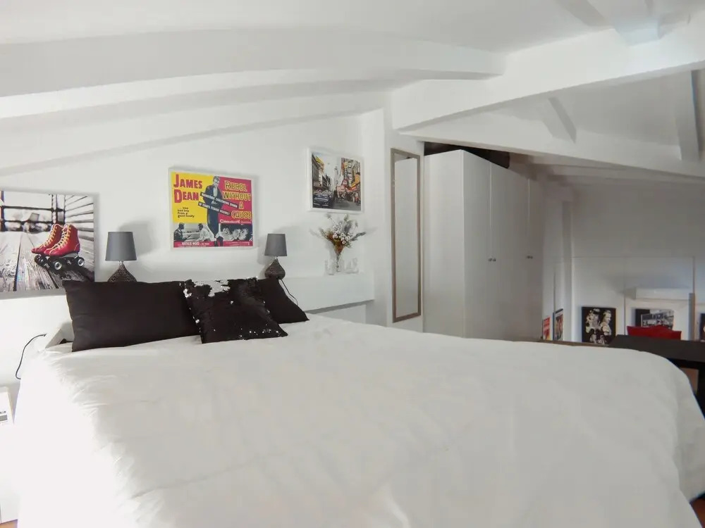 Apartamento de 2 Habitaciones con A/C en Puerta del Angel AZ3A