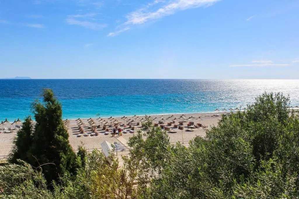 Noan Hotel E Resort