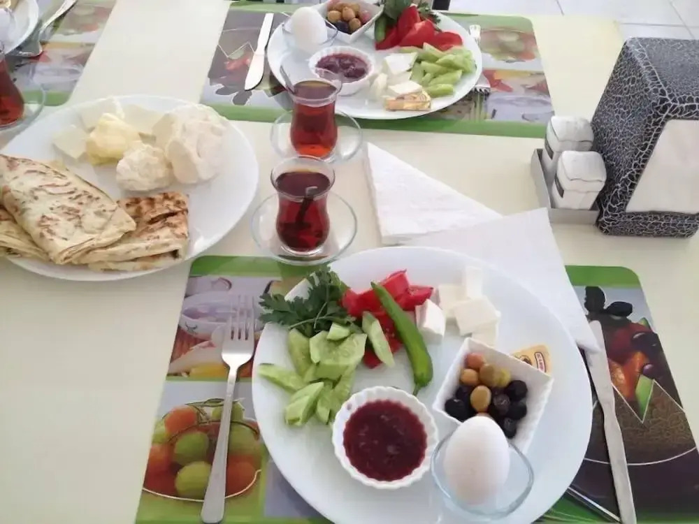 Evin Otel