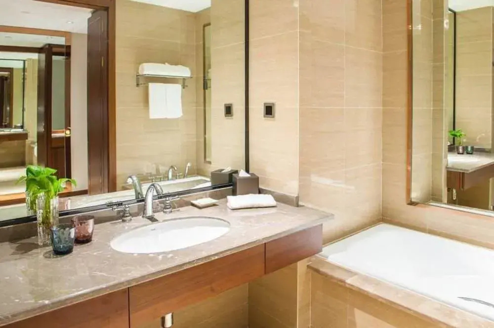 Changshu Skyline Cloud Hotel