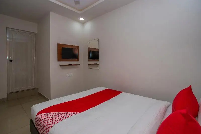 Varcity Phi Pavilion By OYO Rooms