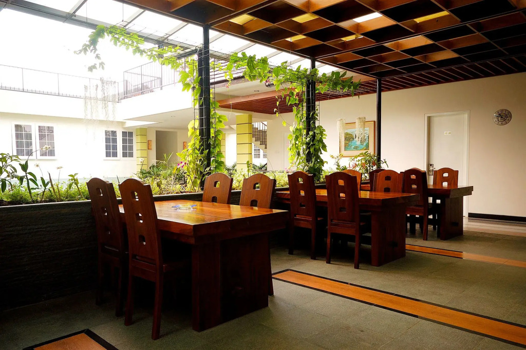 Rehat at Ottenville Boutique Hotel
