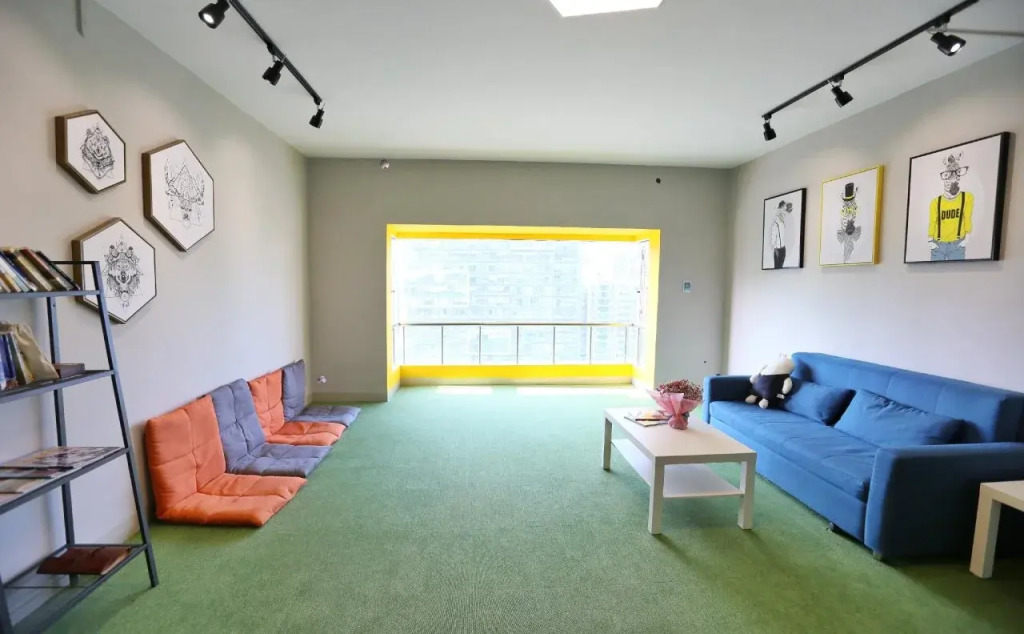 South Face Hostel Jinhu Branch