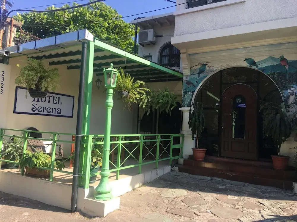 Hotel Serena