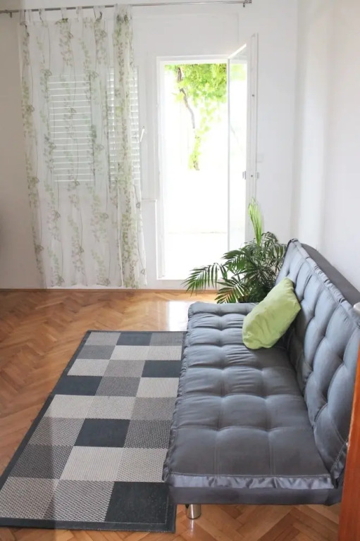 Apartment Bile