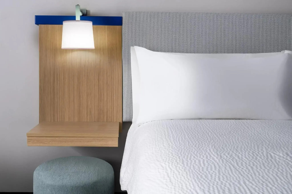 Отель Garner Albuquerque Airport by IHG