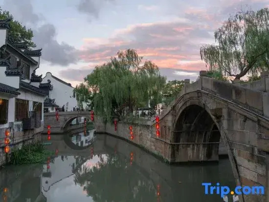 Shanghai Jiading Villa Garden Hotel