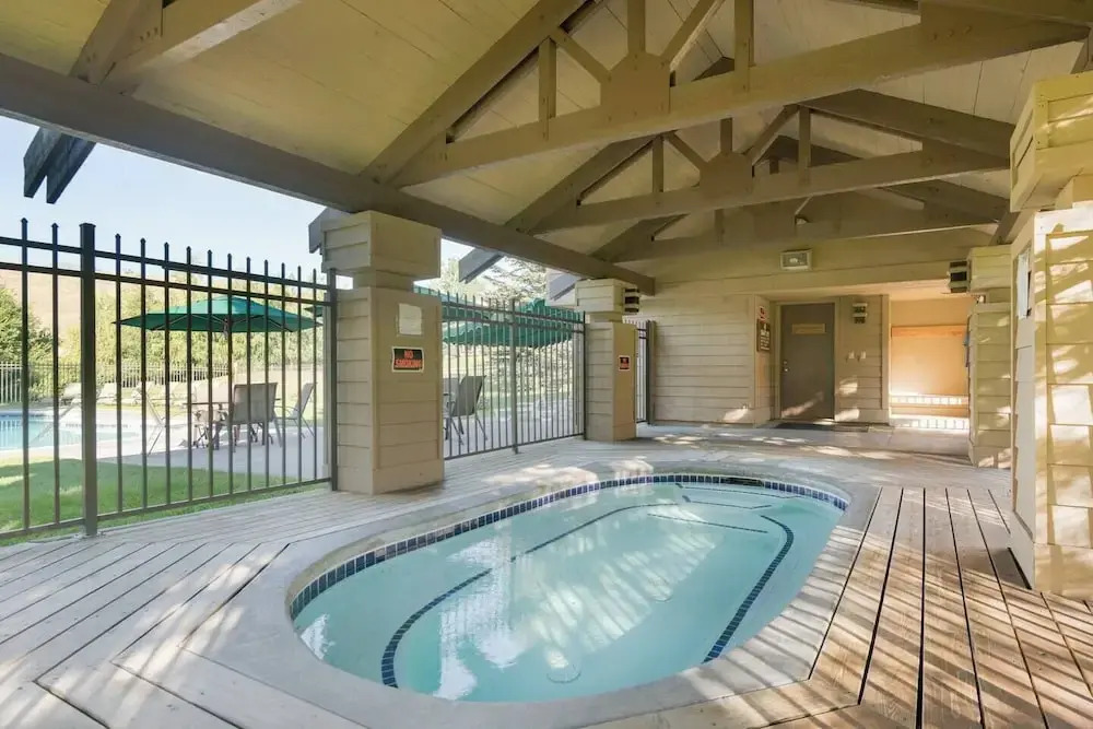 2BD Fairway Nine Golf Condo + Free Resort Amenities