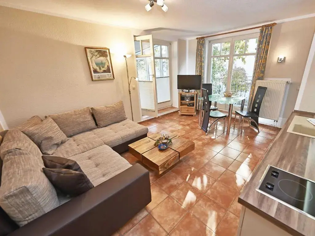 Villa Saxonia - WG 13 mit Wintergarten, strandnah