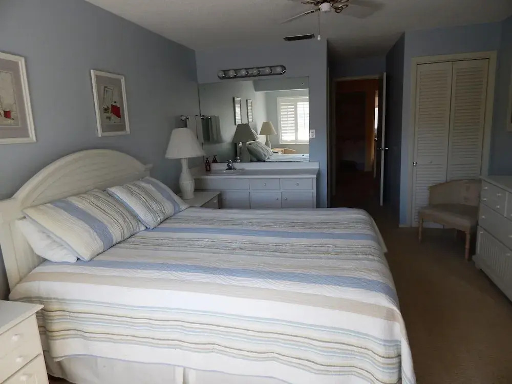 Siesta Beach House #308 2 Bedrooms 1.5 Bathroom Apts