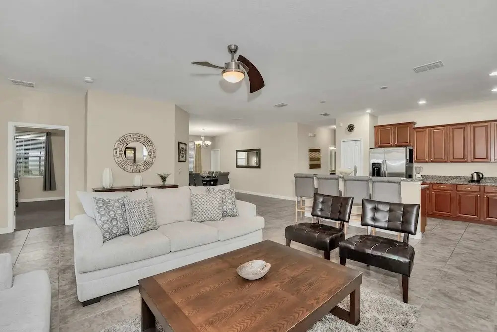 Modern Home, Big Pool Area Near Disney, CDC Cleaning 4cg456