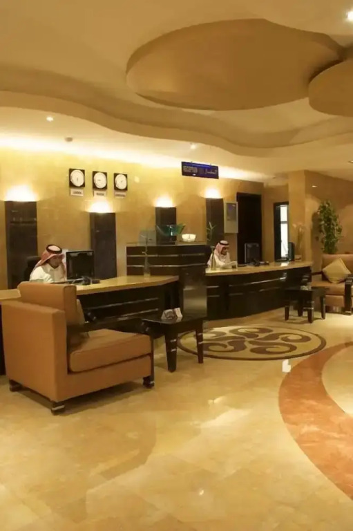 Peninsula Suites