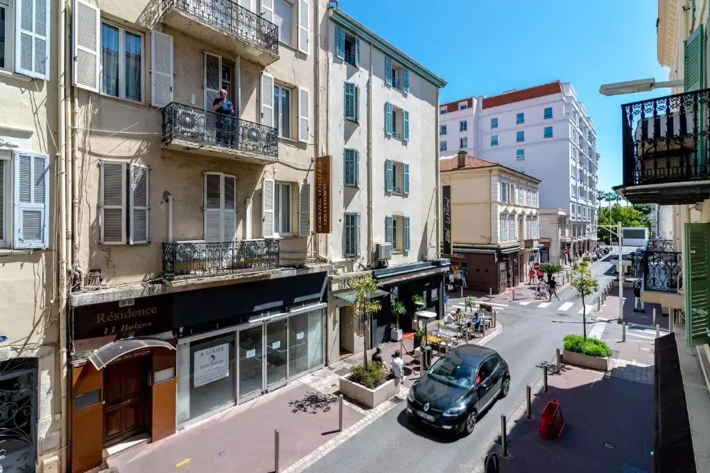 Scandinavian Urban 2 - 2BR apartment in center close to Palais des Festivals and the beach