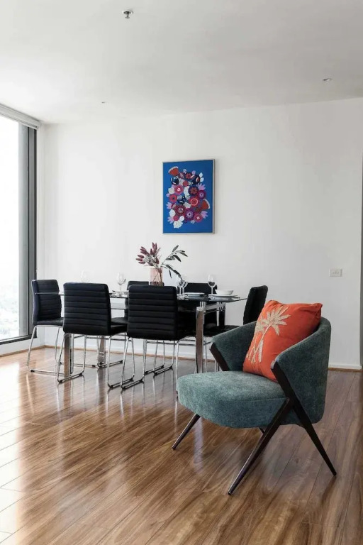 A 3BR With City Views Near Queen Victoria Market