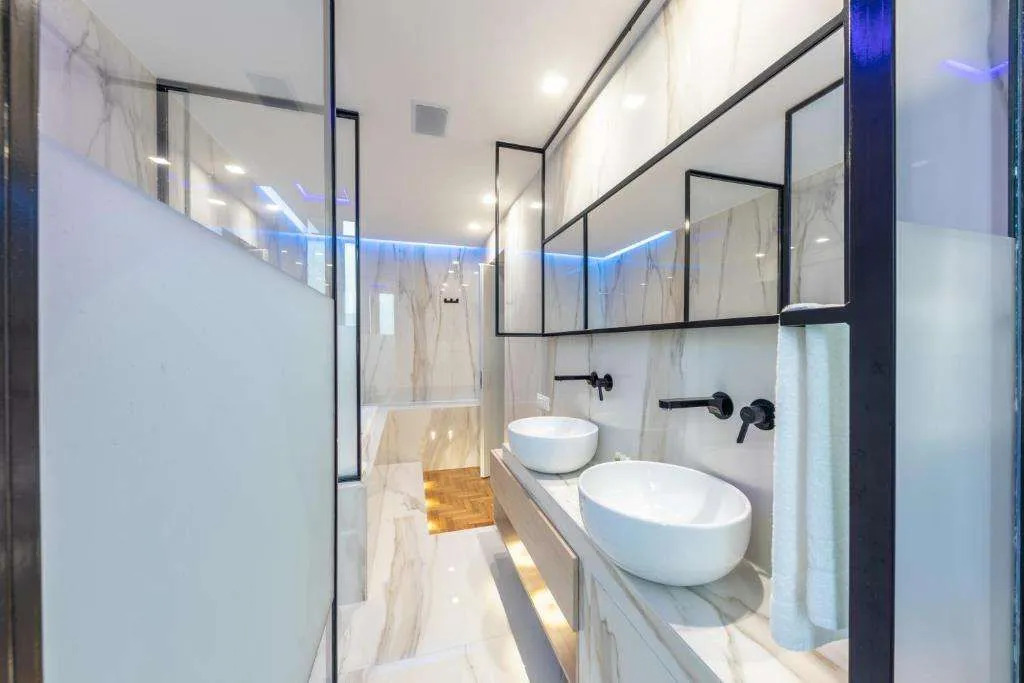 Blue Inn Luxury Suites