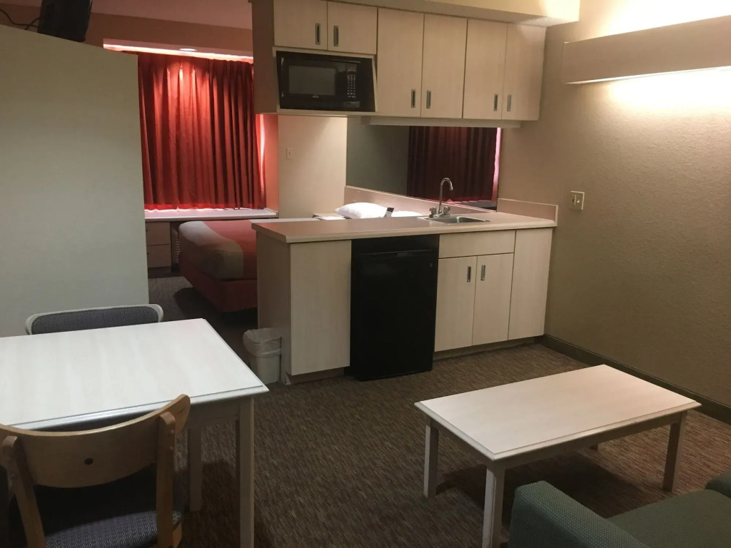 Motel 6-El Paso, TX - Southeast