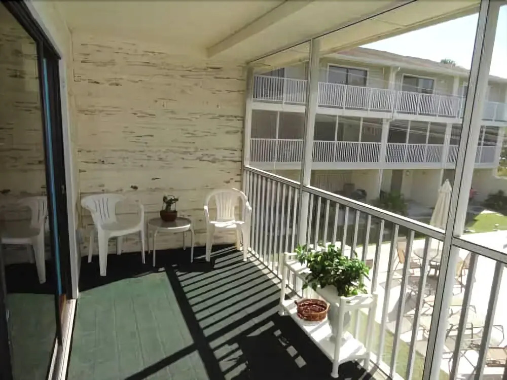 Beach Townhouses 104
