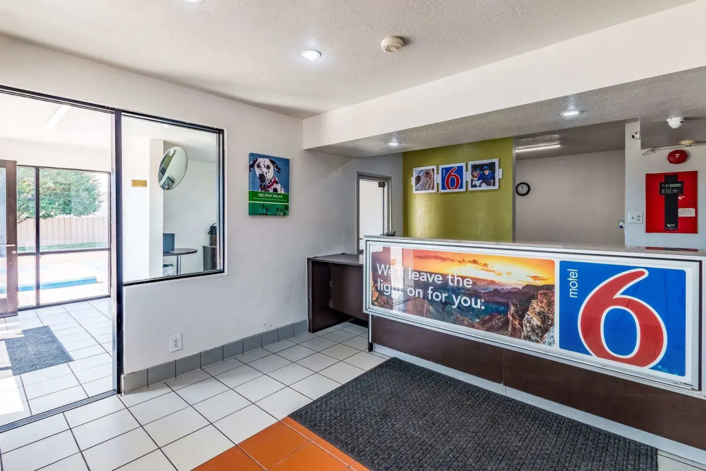Motel 6-Bellmead, TX - Waco