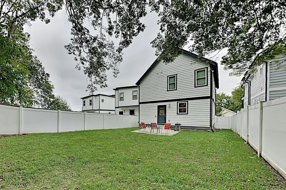 803n21st 3 Bedroom Home