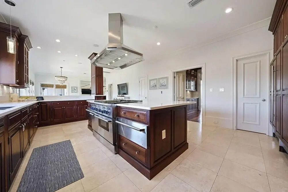 Villa Blanco by Five Star Properties